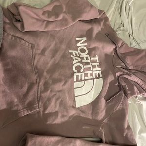 super cute north face hoodie